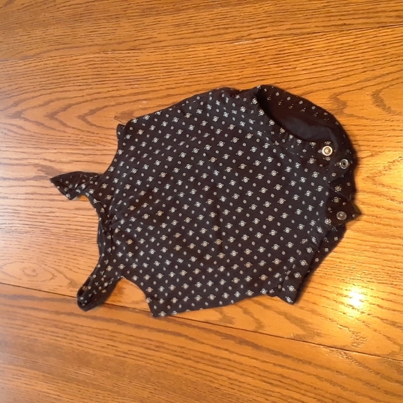 Size 9 months Carter's baby girls tank top onesie - Picture 8 of 9